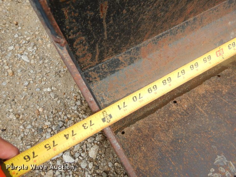 image for item FC9820 New Holland TN70 tractor