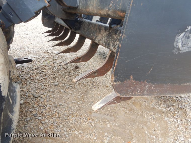 image for item FC9820 New Holland TN70 tractor