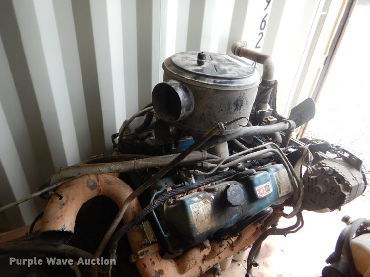 image for item FC9821 Detroit Diesel 8.2L eight cylinder diesel engine