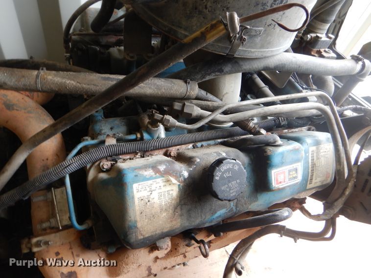 image for item FC9821 Detroit Diesel 8.2L eight cylinder diesel engine