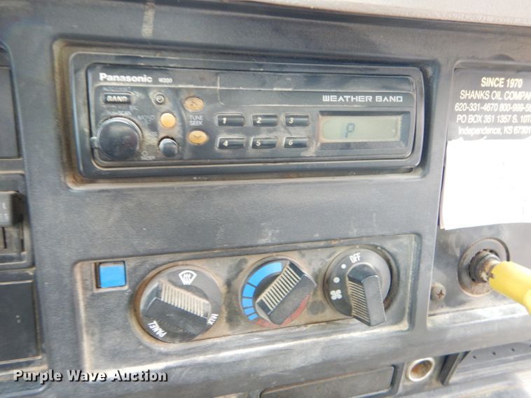 image for item FC9834 1999 International 4900 fuel truck