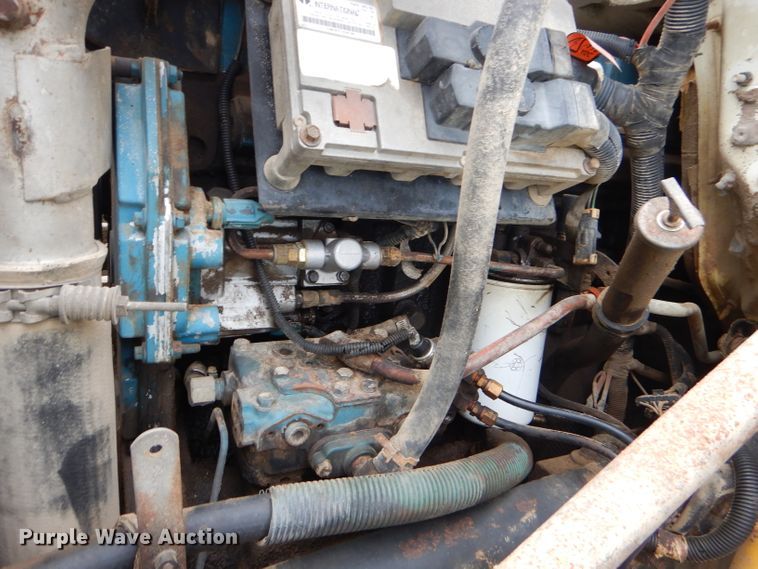 image for item FC9834 1999 International 4900 fuel truck