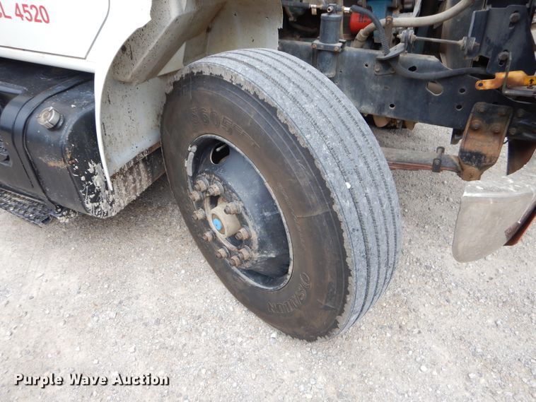 image for item FC9834 1999 International 4900 fuel truck