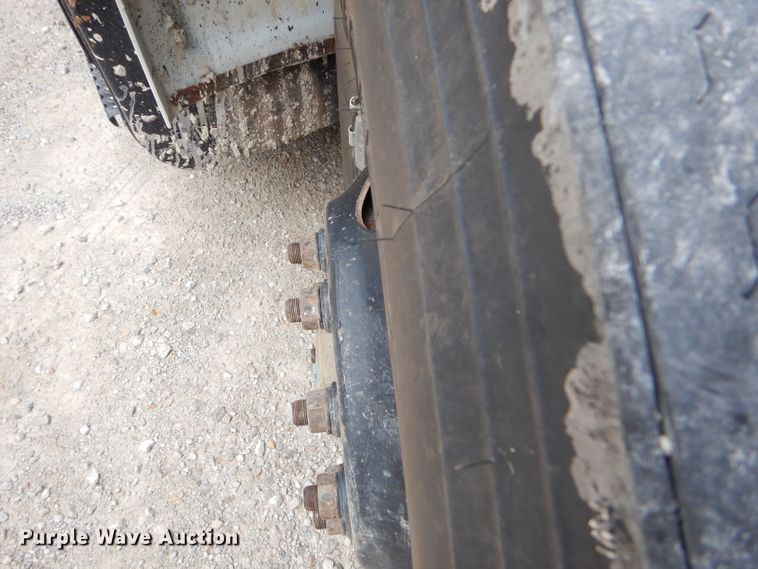 image for item FC9834 1999 International 4900 fuel truck