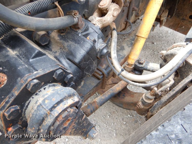 image for item FC9834 1999 International 4900 fuel truck