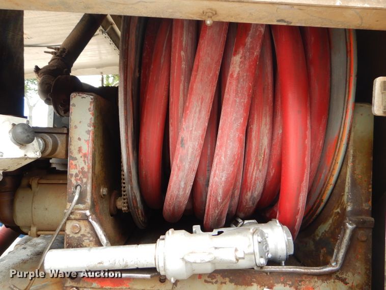 image for item FC9834 1999 International 4900 fuel truck