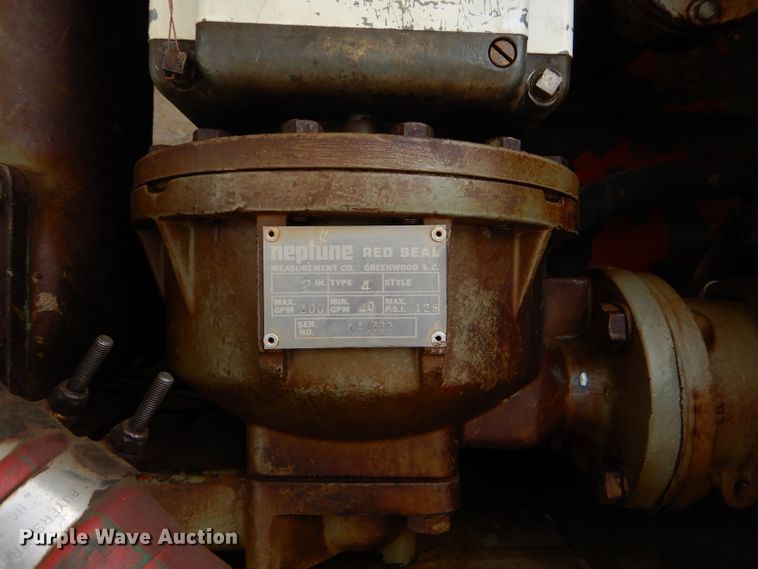 image for item FC9834 1999 International 4900 fuel truck