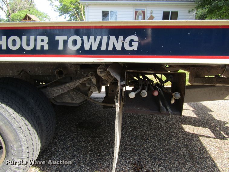 image for item FD9258 1992 Ford F450 Super Duty rollback truck