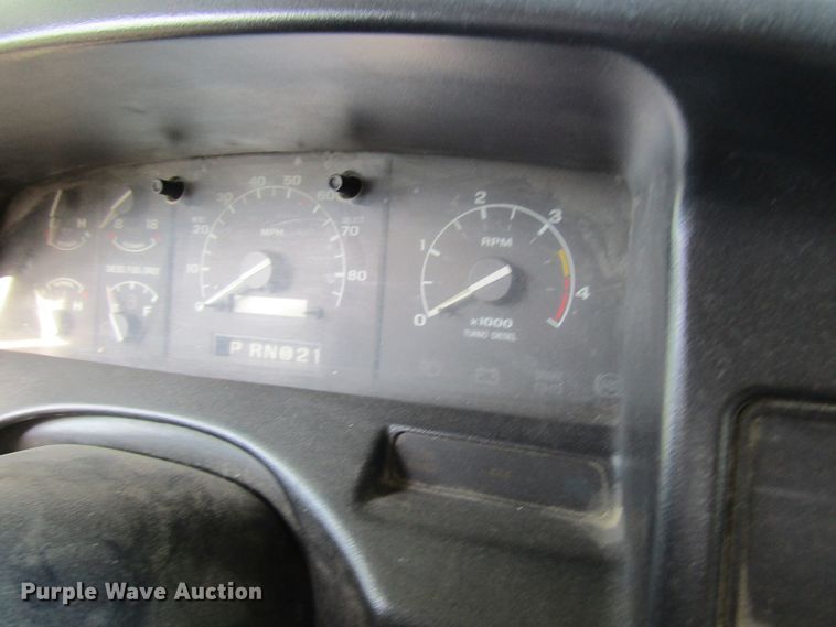 image for item FD9258 1992 Ford F450 Super Duty rollback truck