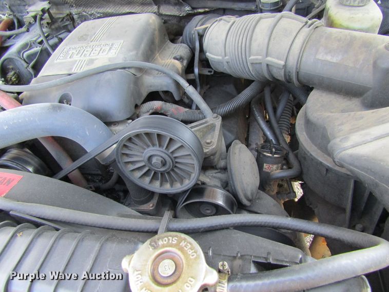 image for item FD9258 1992 Ford F450 Super Duty rollback truck