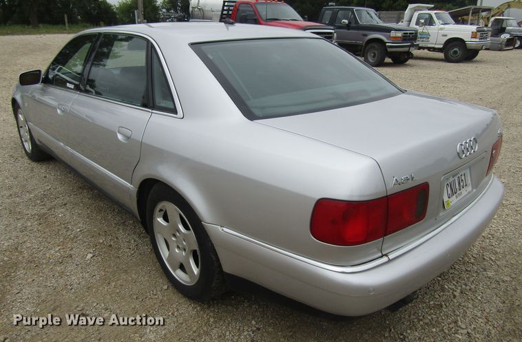 image for item FD9276 2003 Audi A8
