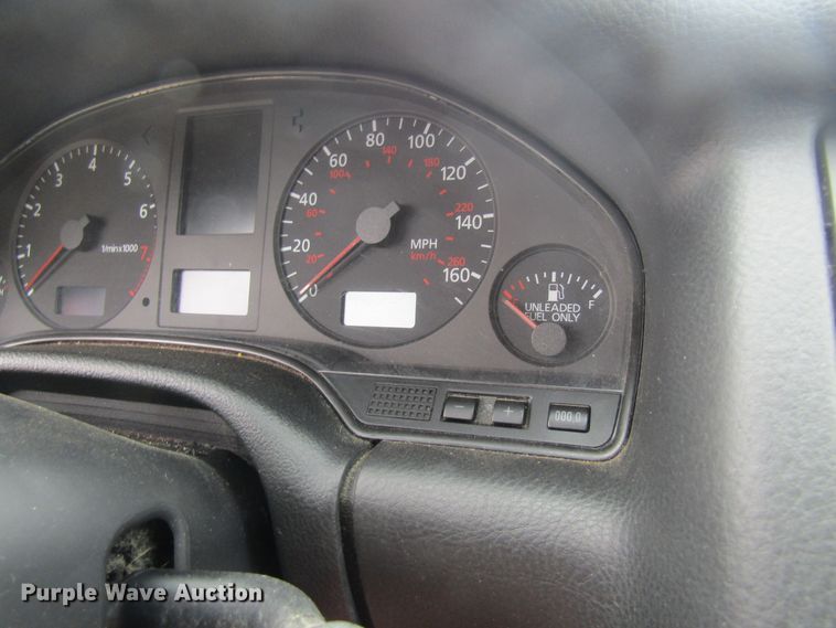 image for item FD9276 2003 Audi A8