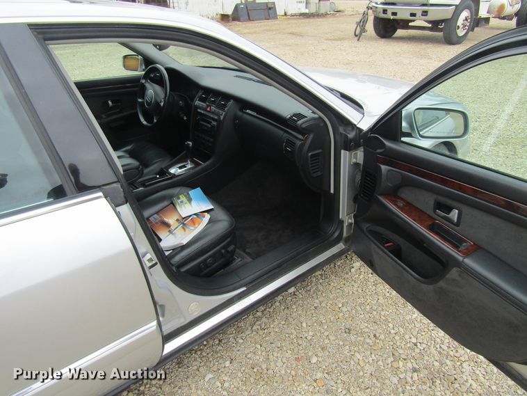 image for item FD9276 2003 Audi A8