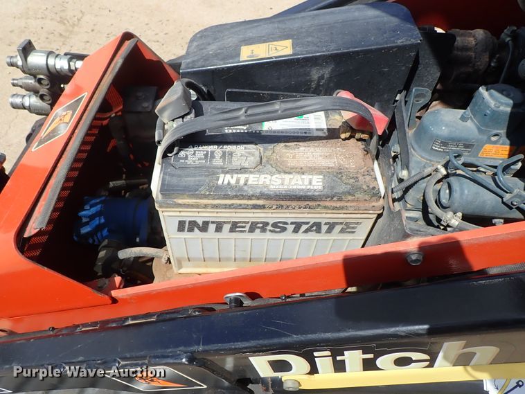 image for item FE9972 2014 Ditch Witch SK755 compact utility loader