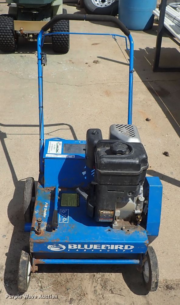 image for item FE9974 Blue Bird P18 seeder
