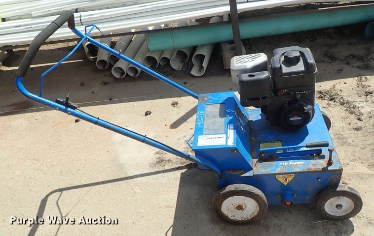 image for item FE9974 Blue Bird P18 seeder