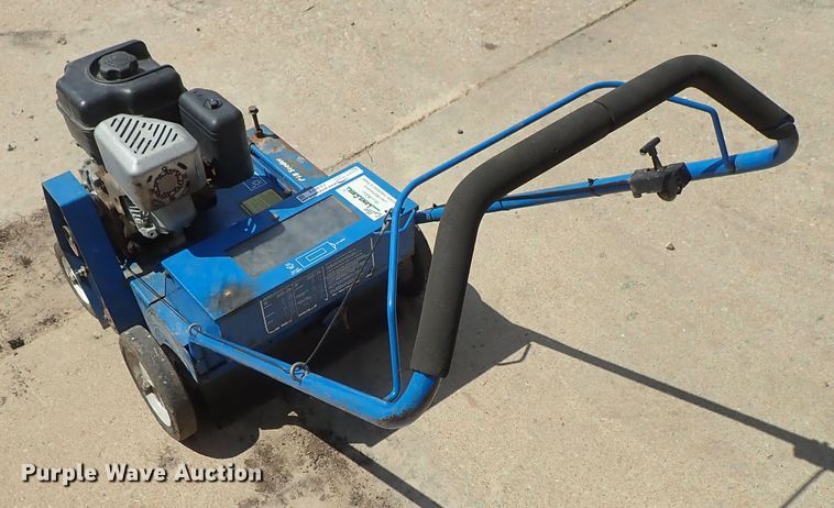 image for item FE9974 Blue Bird P18 seeder