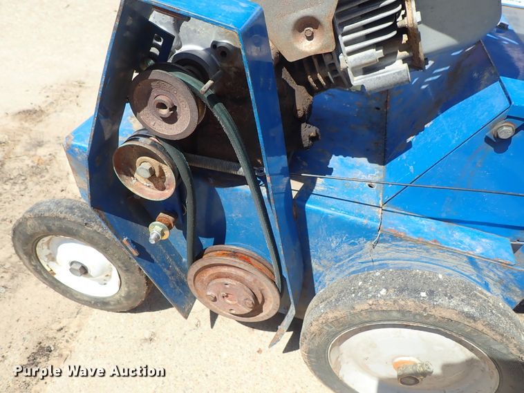 image for item FE9974 Blue Bird P18 seeder