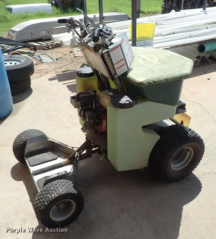 image for item FE9975 Perma Green spreader/sprayer