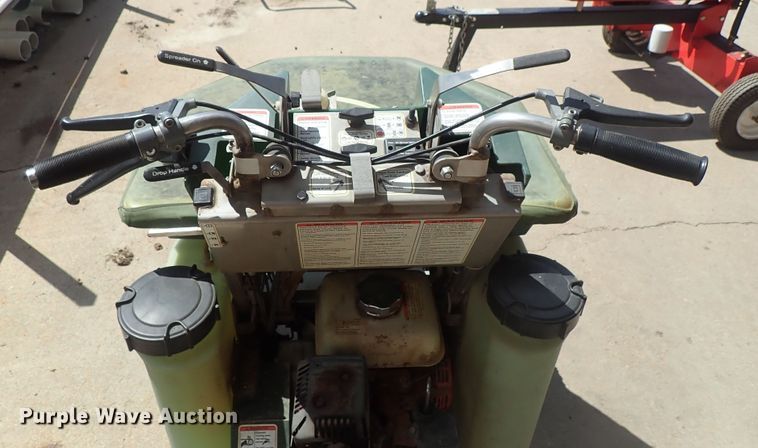 image for item FE9975 Perma Green spreader/sprayer