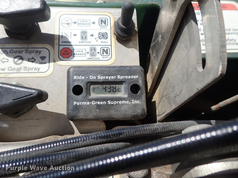 image for item FE9975 Perma Green spreader/sprayer