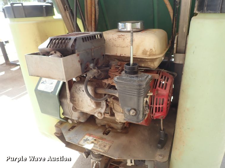 image for item FE9975 Perma Green spreader/sprayer