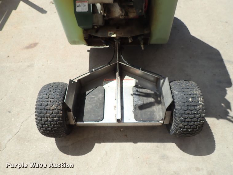 image for item FE9975 Perma Green spreader/sprayer