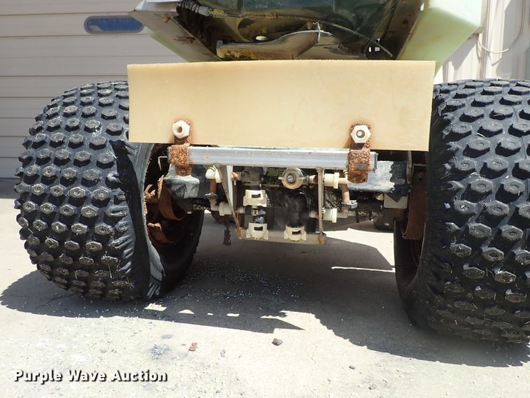 image for item FE9975 Perma Green spreader/sprayer