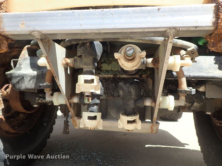 image for item FE9975 Perma Green spreader/sprayer