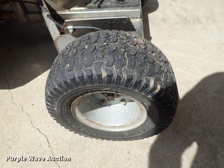 image for item FE9975 Perma Green spreader/sprayer