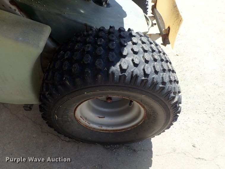 image for item FE9975 Perma Green spreader/sprayer