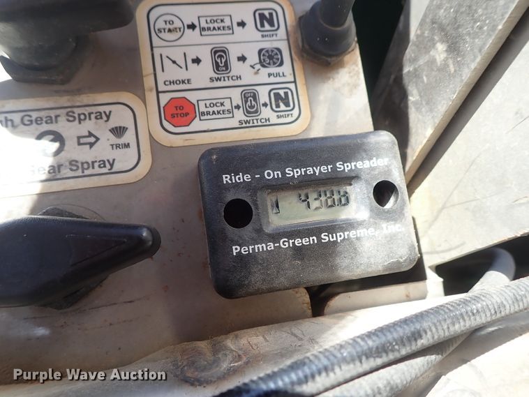 image for item FE9975 Perma Green spreader/sprayer