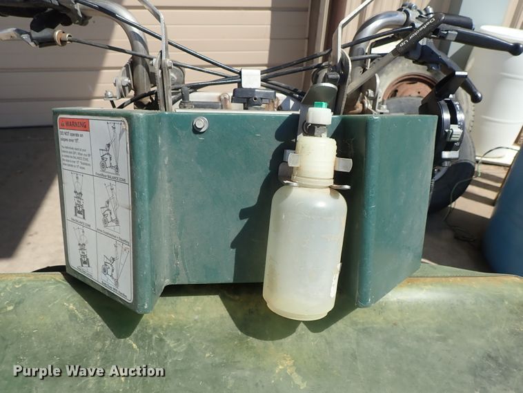 image for item FE9975 Perma Green spreader/sprayer