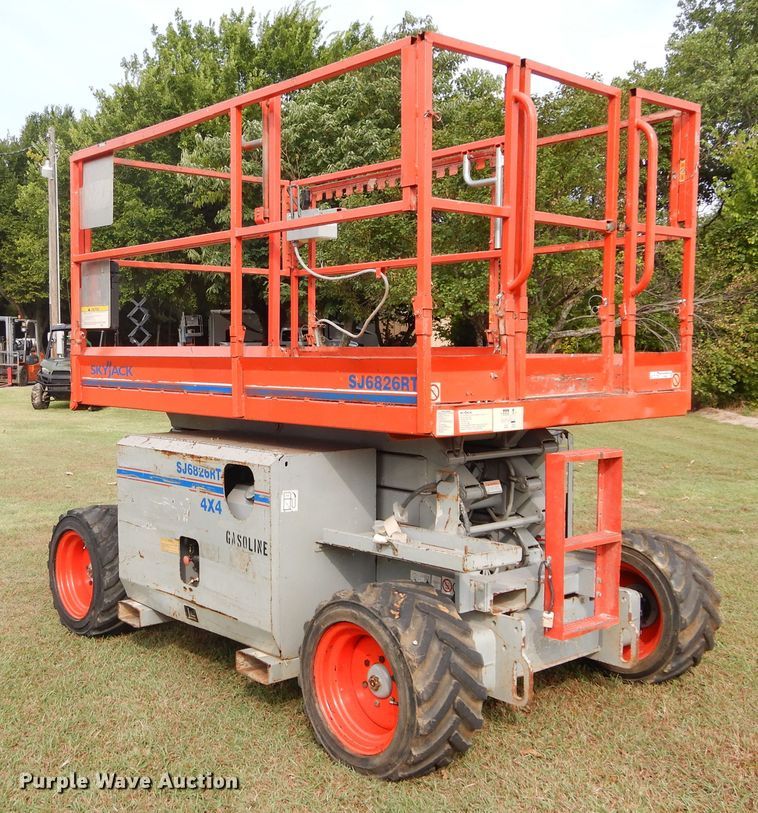 image for item FI9960 Skyjack SJ6826RT scissor lift