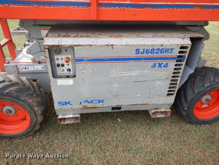 image for item FI9960 Skyjack SJ6826RT scissor lift