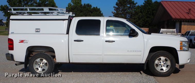 image for item FI9963 2011 Chevrolet Silverado 1500 Crew Cab pickup truck