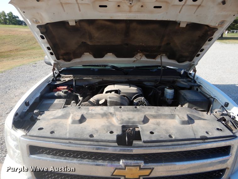 image for item FI9963 2011 Chevrolet Silverado 1500 Crew Cab pickup truck