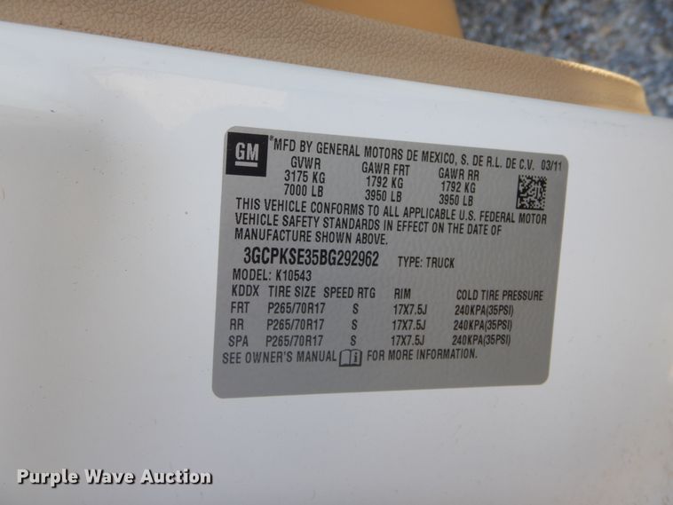 image for item FI9963 2011 Chevrolet Silverado 1500 Crew Cab pickup truck