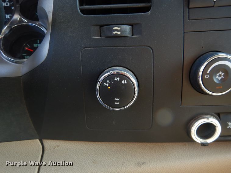 image for item FI9964 2010 Chevrolet Silverado 1500 Ext. Cab pickup truck