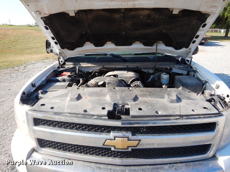 image for item FI9964 2010 Chevrolet Silverado 1500 Ext. Cab pickup truck