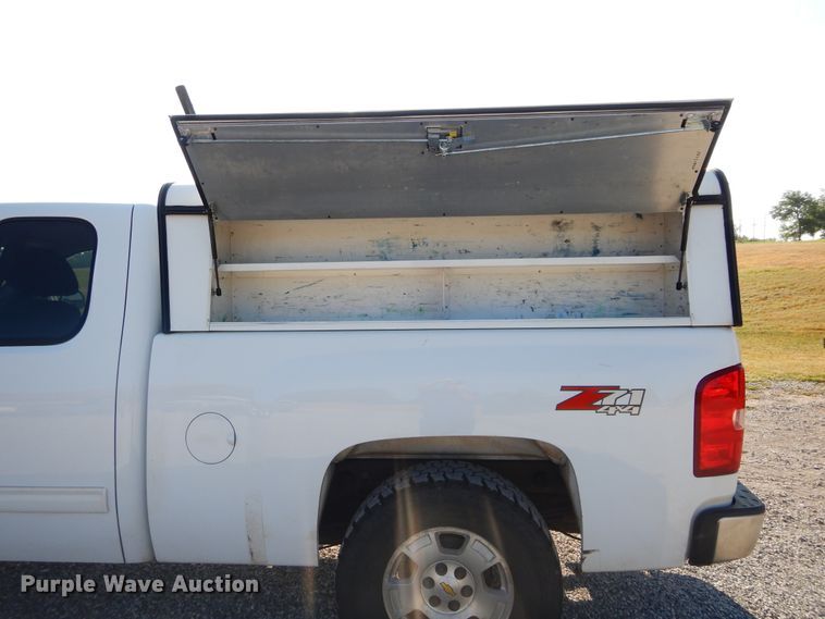 image for item FI9964 2010 Chevrolet Silverado 1500 Ext. Cab pickup truck