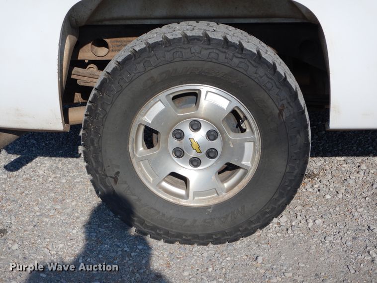 image for item FI9964 2010 Chevrolet Silverado 1500 Ext. Cab pickup truck