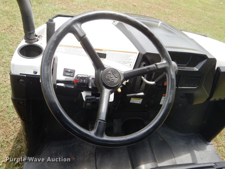 image for item FI9983 2013 Bobcat 3200 utility vehicle