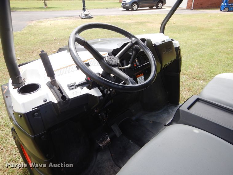 image for item FI9983 2013 Bobcat 3200 utility vehicle