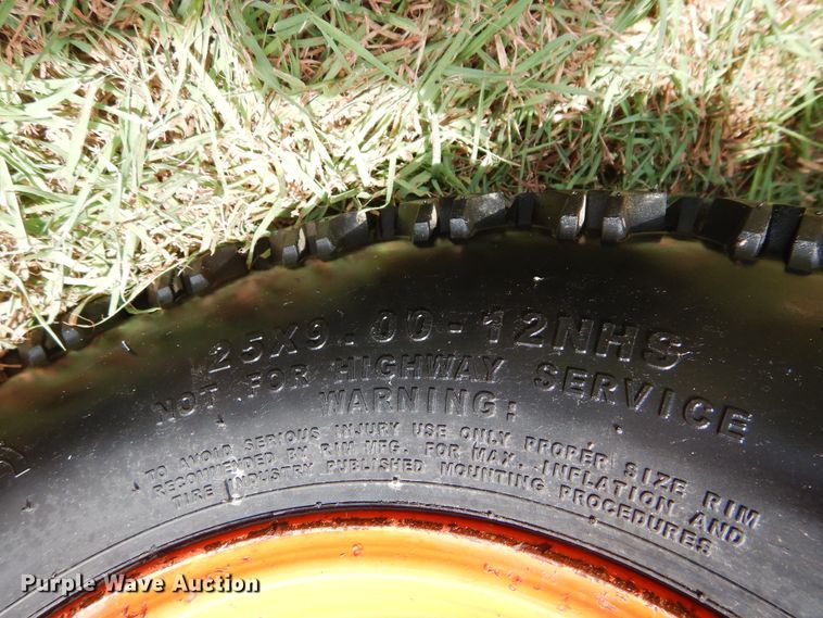 image for item FI9983 2013 Bobcat 3200 utility vehicle