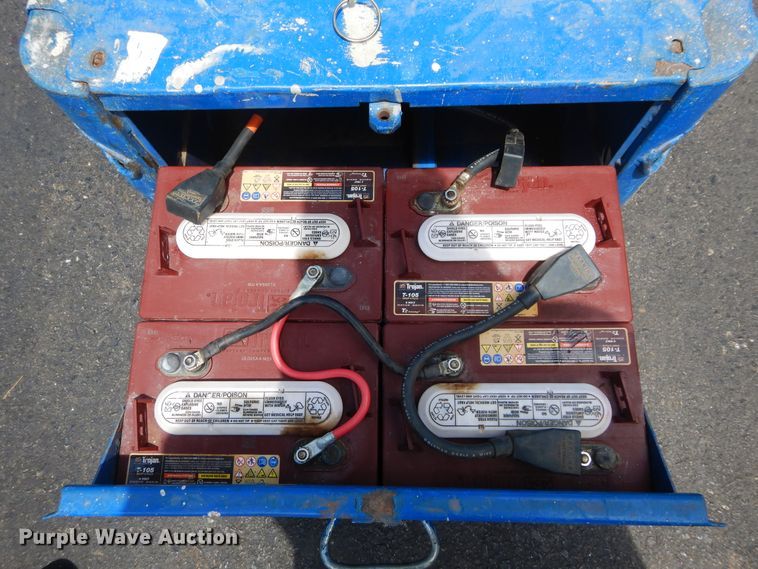 image for item FI9984 Up Right TM12 vertical lift