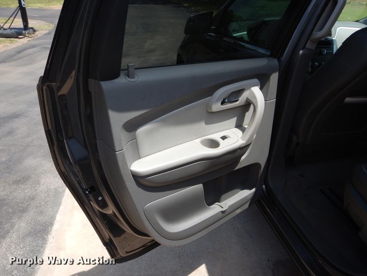 image for item FI9985 2010 Chevrolet Traverse SUV