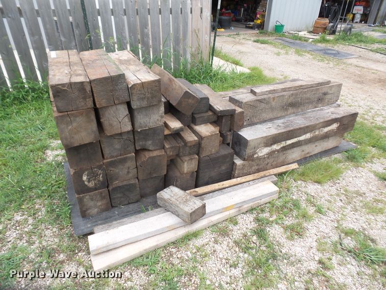 image for item FJ9201 Assorted steel and blocks