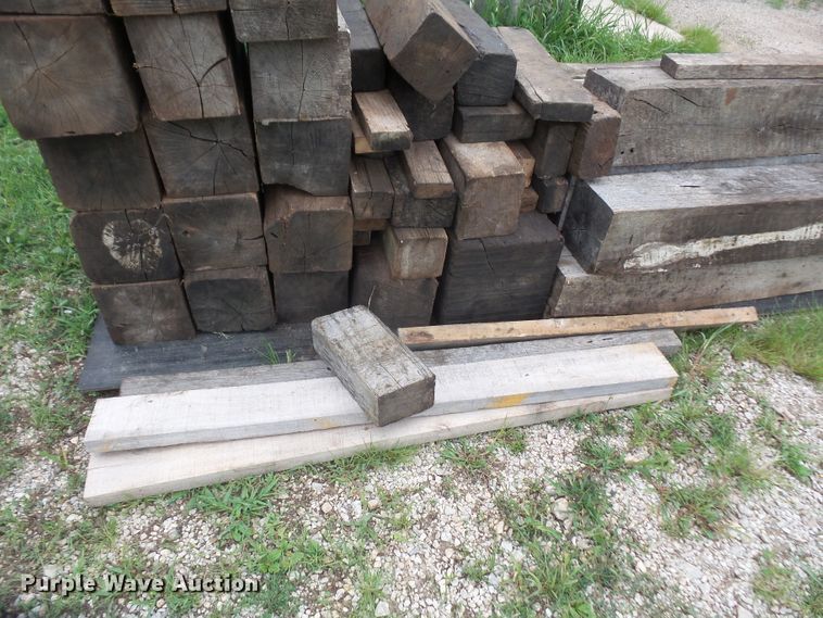 image for item FJ9201 Assorted steel and blocks