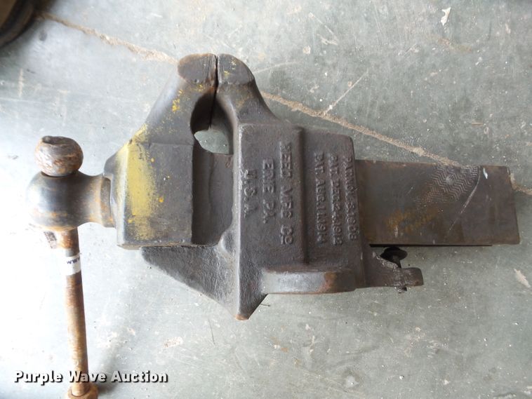 image for item FJ9210 Vise